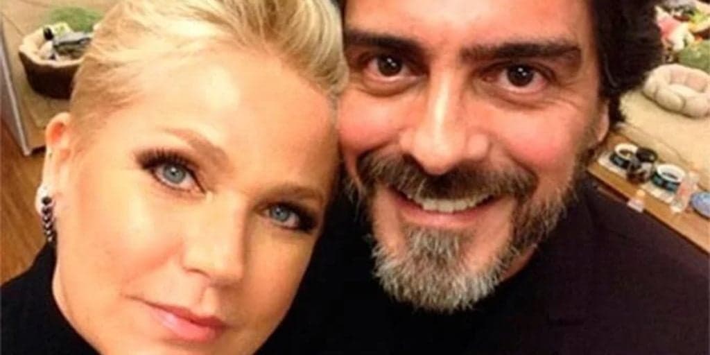 Xuxa faz comunicado oficial ao lado de Junno Andrade, após 8 anos de relacionamento e anuncia desfecho: "Teu gosto"