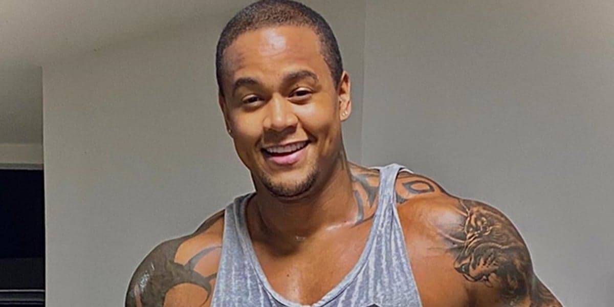 Léo Santana levou os fãs à loucura com vídeo sem camisa e comemora sobre preenchimento (Foto: Reprodução) Léo Santana levou os fãs à loucura com vídeo sem camisa e comemora sobre preenchimento (Foto: Reprodução)