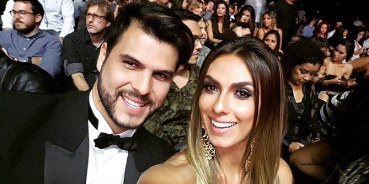 Marcelo Bimbi e Nicole Bahls se conheceram em A Fazenda (Foto: Reprodução) Marcelo Bimbi e Nicole Bahls se conheceram em A Fazenda (Foto: Reprodução)