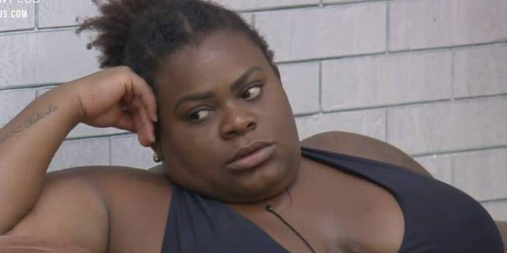 A Fazenda 12: Jojo perde a paciência com Mateus e o expulsa: "Não encosta em mim"