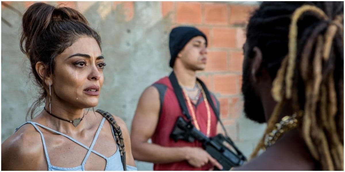 Bibi apela para Sabiá na novela A Força do Querer - Foto: Reprodução Bibi apela para Sabiá na novela A Força do Querer - Foto: Reprodução