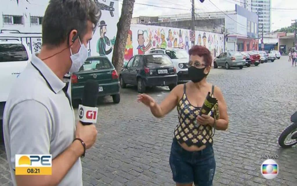Repórter da Globo fica desesperado com mulher, que invade link e pergunta por jornalista demitido