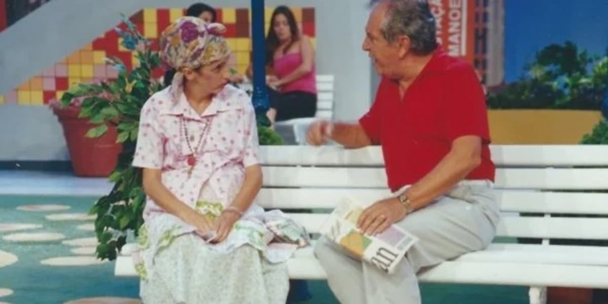 Gorete Milagres, a Filó, e Carlos Alberto de Nóbrega no "A Praça é Nossa" (Foto: Reprodução/SBT) Gorete Milagres, a Filó, e Carlos Alberto de Nóbrega no "A Praça é Nossa" (Foto: Reprodução/SBT)