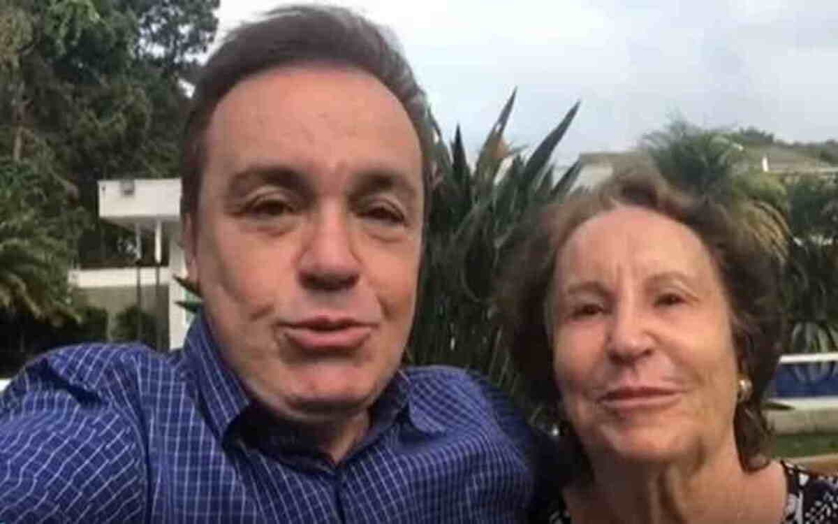 Gugu e sua mãe (Foto: Divulgação) Gugu e sua mãe (Foto: Divulgação)