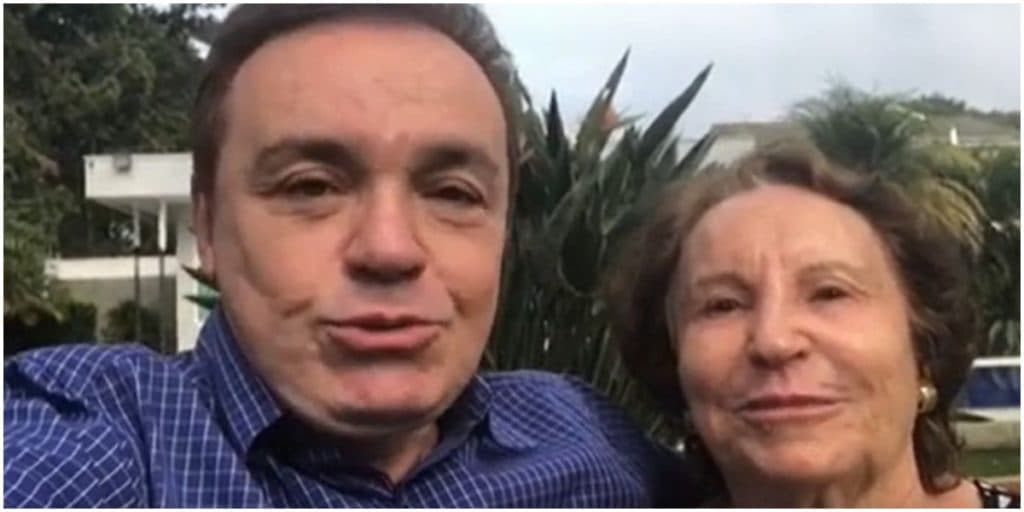 Mãe de Gugu admite pela primeira vez na TV contato sobrenatural com apresentador antes da morte: “Eu chamei”