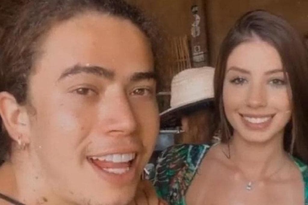Whindersson Nunes e namorada roubam a cena