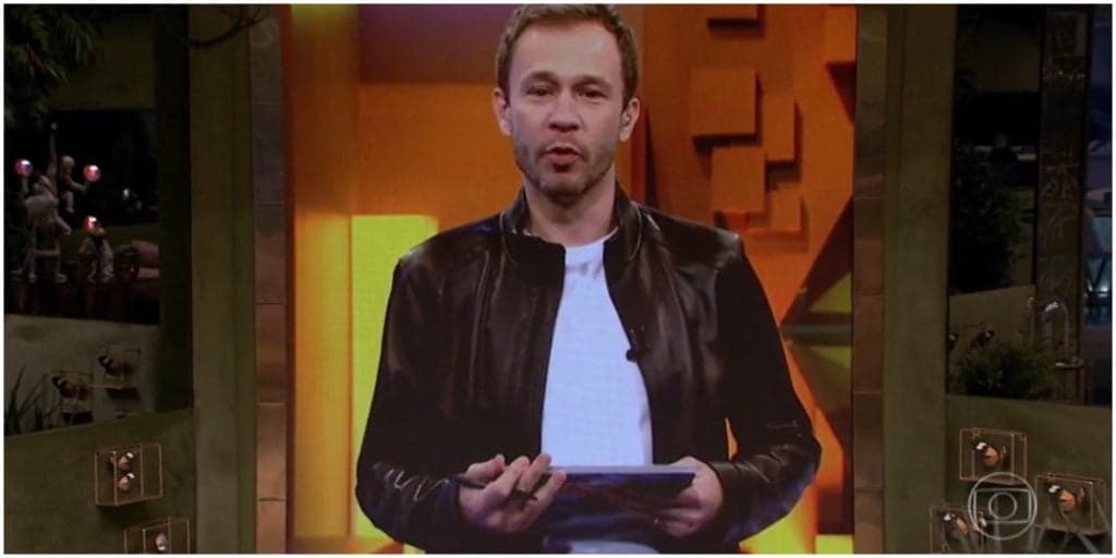 Brothers deixam Tiago Leifert em saia justa no BBB21 ao pedirem vacina contra covid, e apresentador fica sem reação