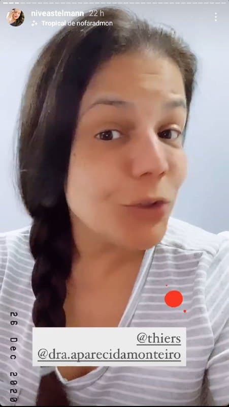 Nivea Stelmann passou por cirurgia de emergência (Foto: Reprodução) Nivea Stelmann passou por cirurgia de emergência (Foto: Reprodução)