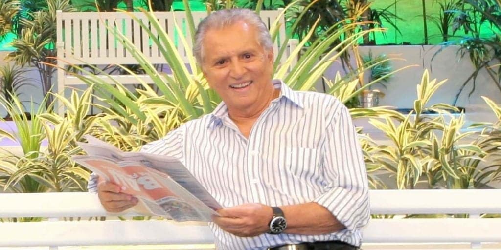 Carlos Alberto ironiza notícia de que estaria morto