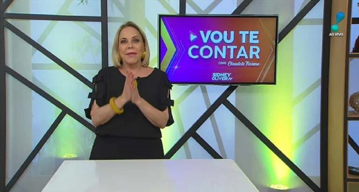 Claudete Troiano na RedeTV durante o Vou Te Contar (Foto: Divulgação) Claudete Troiano na RedeTV durante o Vou Te Contar (Foto: Divulgação)