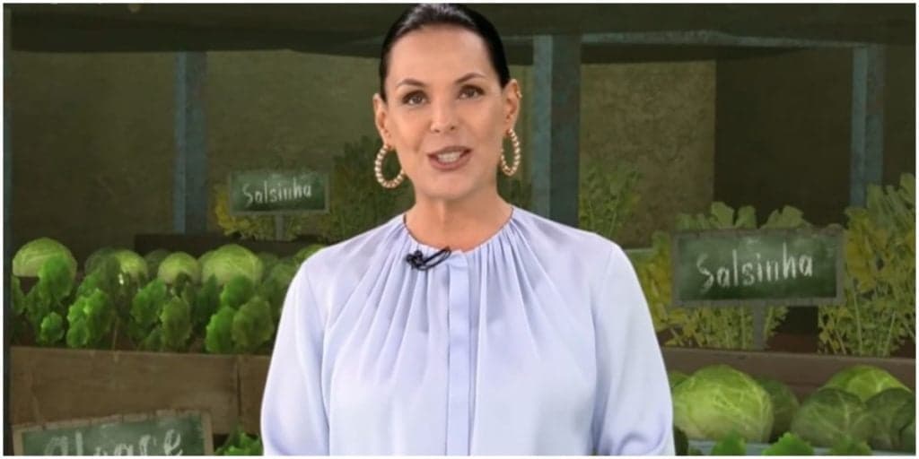 Carolina Ferraz, após saída da Record e exigir 25 milhões da Globo, abaixa óculos e detona: "Tá falando comigo?"