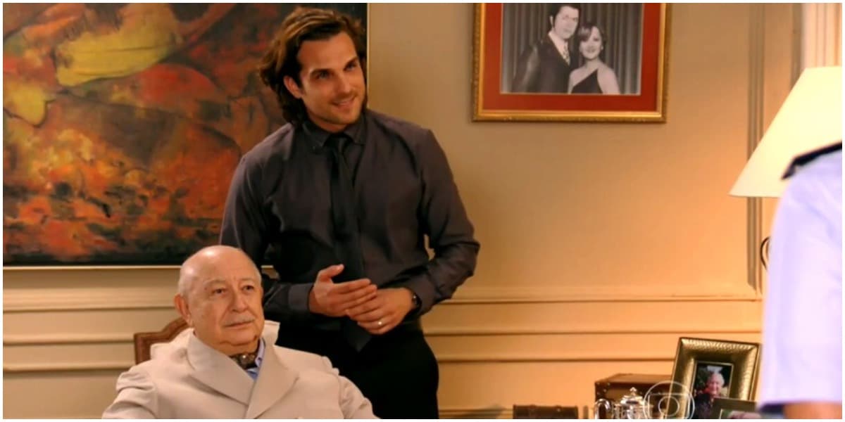 Dionísio e Alberto na novela Flor do Caribe - Foto: Reprodução Dionísio e Alberto na novela Flor do Caribe - Foto: Reprodução