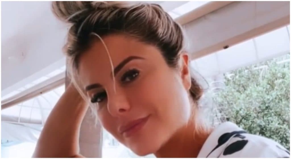 Poliana Rocha surge ao lado de Leonardo, Zé Felipe e Virgínia Fonseca