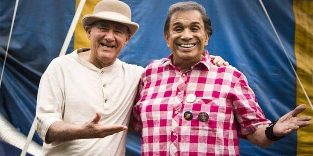 Renato Aragão desmorona na Record e Dedé é chamado no palco, após barraco e guerra explodir: "Desde o começo"