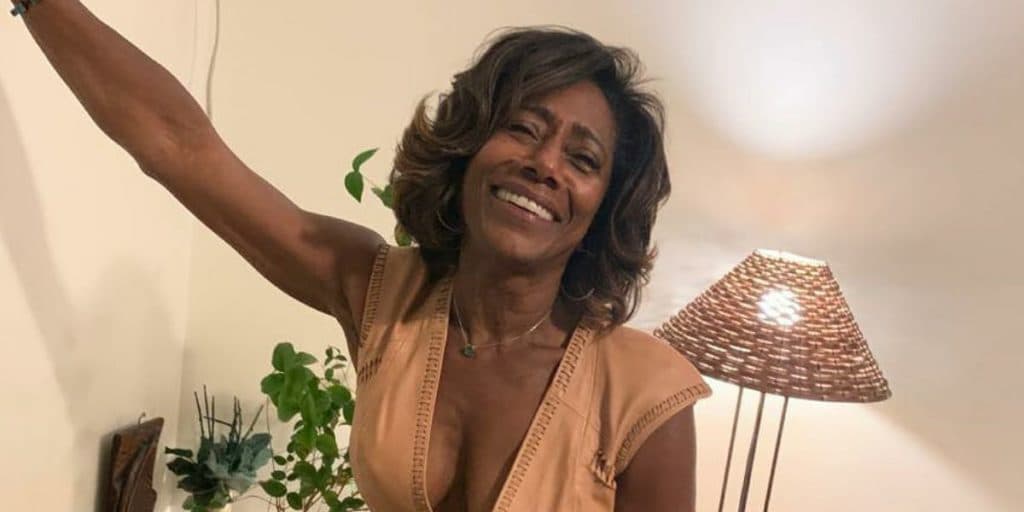 Gloria Maria comemora alta hospitalar após doença e se emociona: "Pouquíssimos apostaram na minha recuperação"