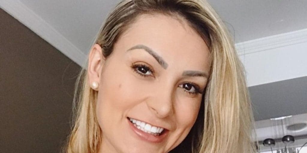 Andressa Urach, após deixar Universal, mostra tudo, faz nova tatuagem e afronta: "Pecado é julgar e machucar com as palavras"