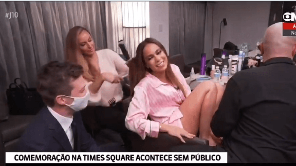 Anitta na Globo News (Foto: Reprodução)