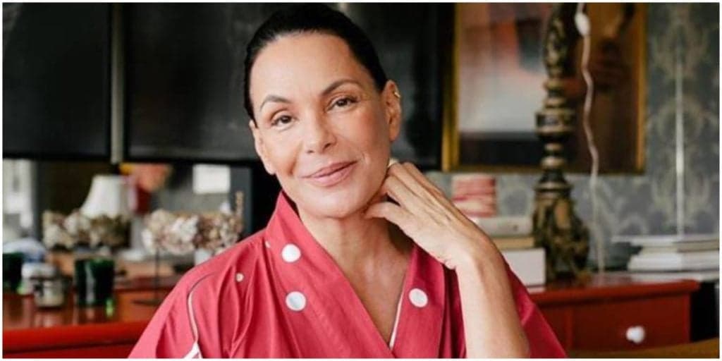 Carolina Ferraz, após ataque de R$ 25 milhões contra a Globo, desabafa e expõe a realidade: "Na sarjeta''