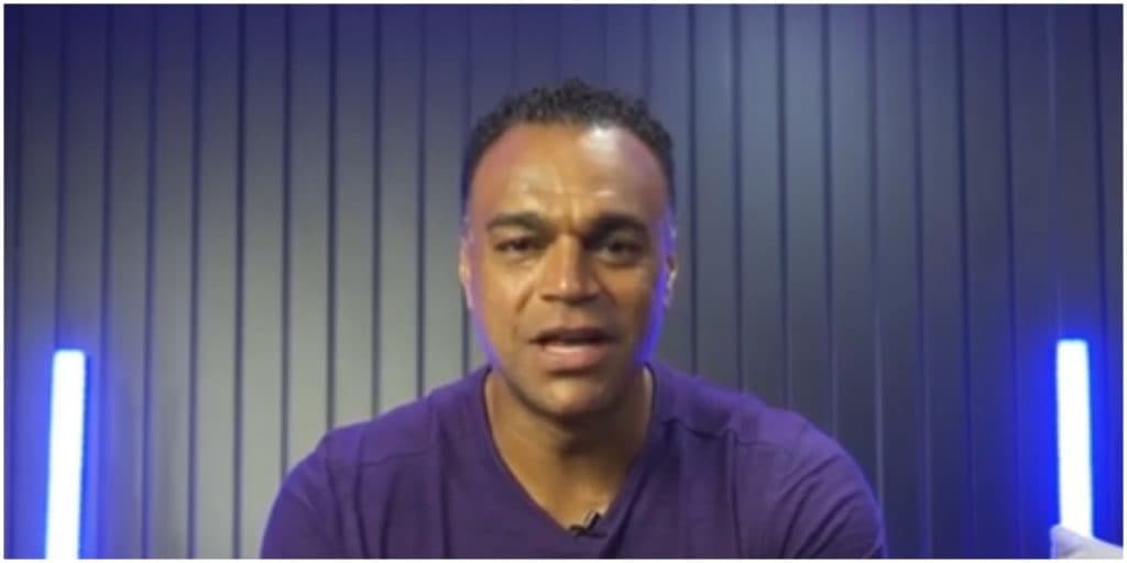 Ao lado da família, Denilson deseja feliz ano novo aos seguidores
