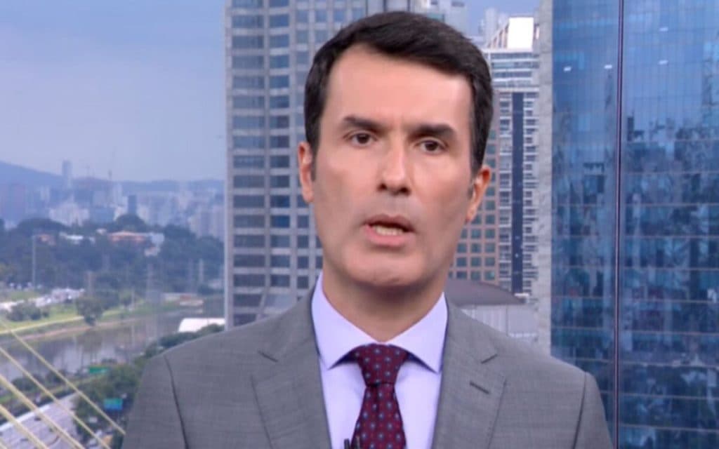 Apresentador da Globo para programa ao vivo, quebra protocolo e revela revolta após crime: "Não tá justo"