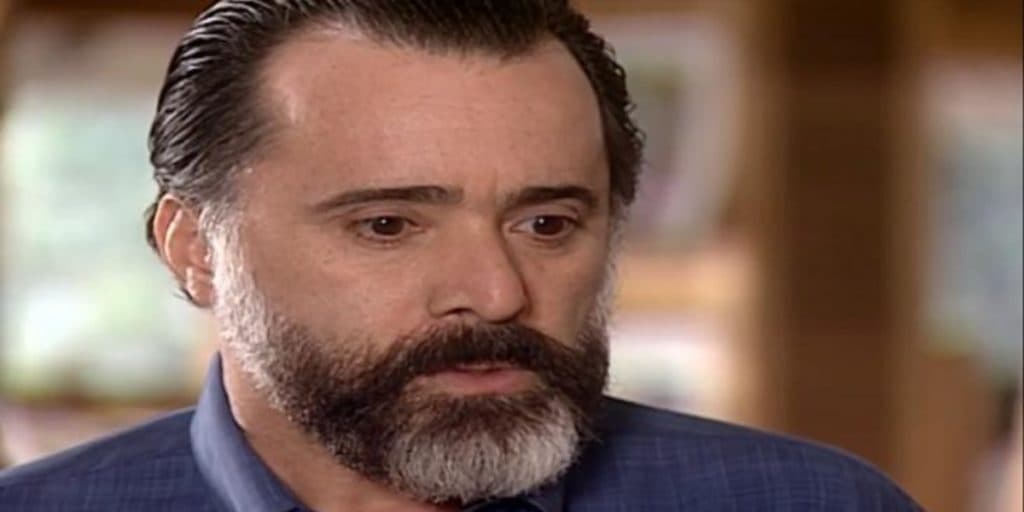 Laços de Família: Passado para trás, Miguel sai de cena e deixa Helena de vez: "Eu vim me despedir"