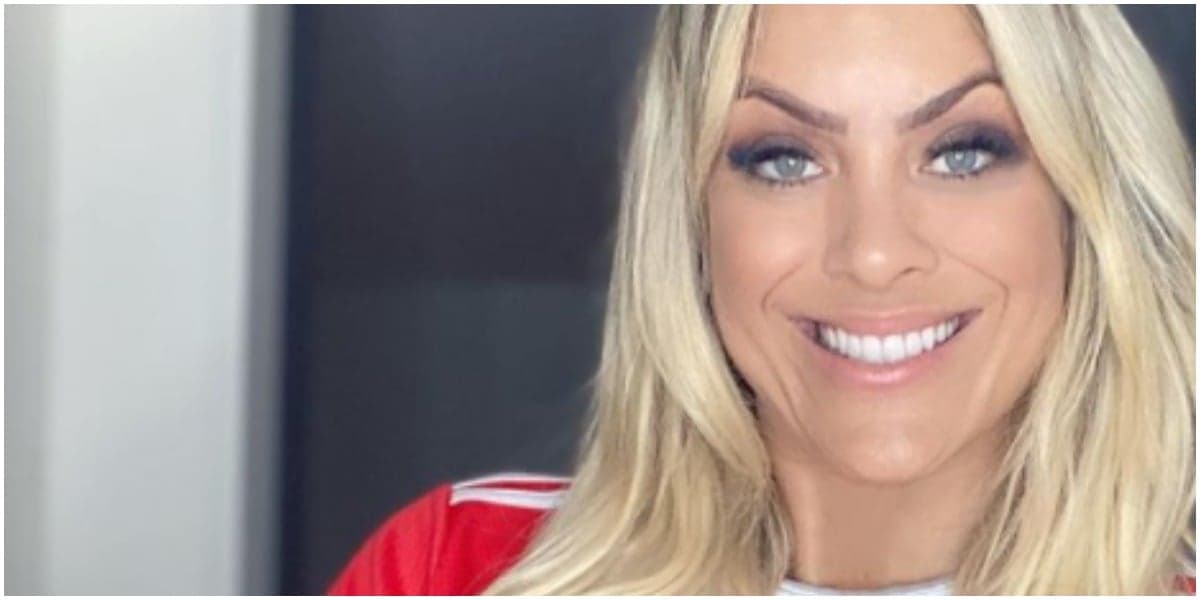 Renata Fan se derreteu de amores pelo técnico do Internacional, Abel Braga (Foto: Reprodução) Renata Fan se derreteu de amores pelo técnico do Internacional, Abel Braga (Foto: Reprodução)