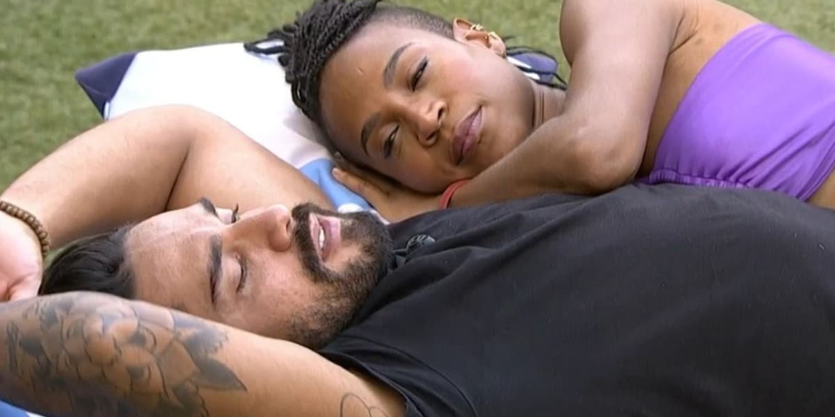 Karol Conká e Arcrebiano no BBB 21 (Foto: Reprodução) Karol Conká e Arcrebiano no BBB 21 (Foto: Reprodução)