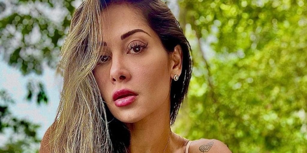 Mayra Cardi revela estar casada com dois homens ao mesmo tempo e justifica: "Mas sou solteira, juro"