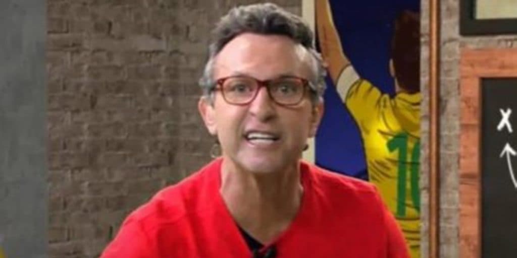 Neto, apresentador da Band, se rende ao BBB21 em programa, detona Karol e Lumena, e pede saída das sisters