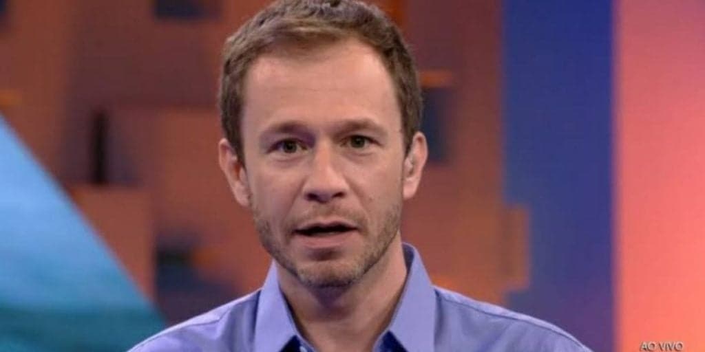 Tiago Leifert faz desabafo emocionado após Lucas abandonar o BBB21 e revela estado do participante: "Ele sai gigante"