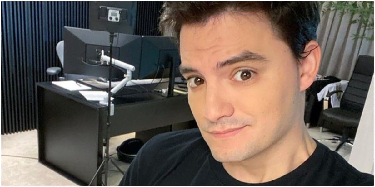 Felipe Neto é perseguido por haters na internet (Foto: Reprodução) Felipe Neto é perseguido por haters na internet (Foto: Reprodução)