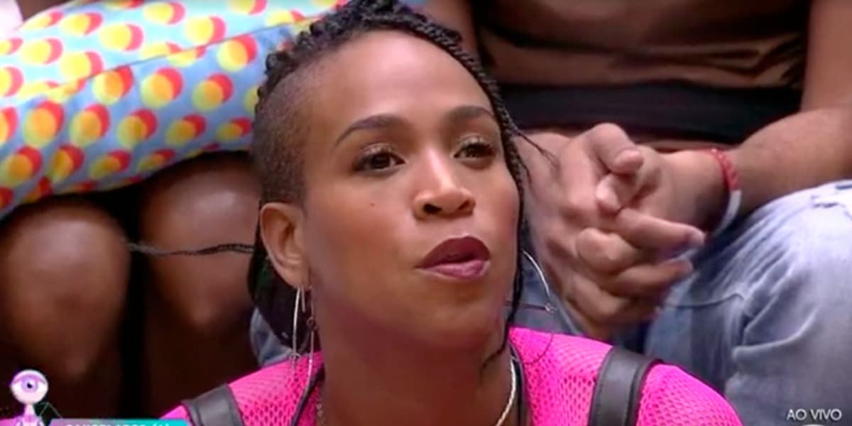 Karol Conká paga de santinha após saída do BBB21 (Foto: Reprodução) Karol Conká paga de santinha após saída do BBB21 (Foto: Reprodução)
