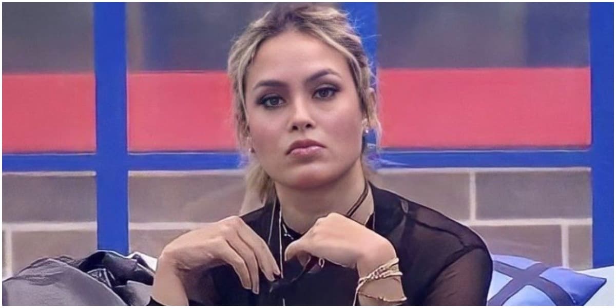 Sarah foi cancelada pela internet após dizer gostar de Bolsonaro no BBB21 (Foto: Reprodução) Sarah foi cancelada pela internet após dizer gostar de Bolsonaro no BBB21 (Foto: Reprodução)