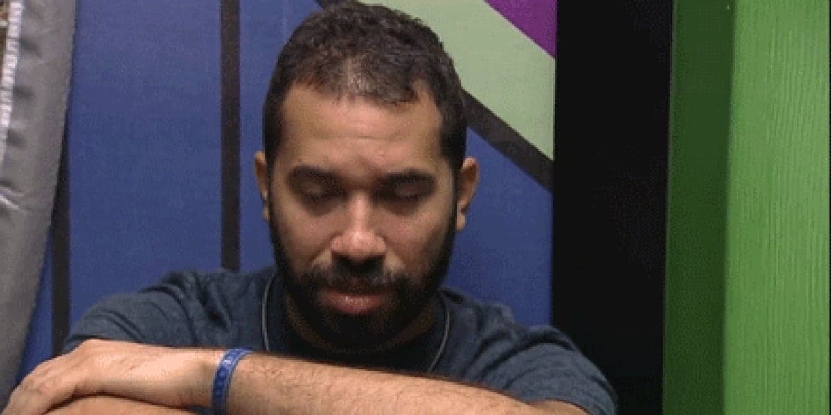 Gilberto está desesperado com possível eliminação de Sarah do BBB21 (Foto: Reprodução) Gilberto está desesperado com possível eliminação de Sarah do BBB21 (Foto: Reprodução)