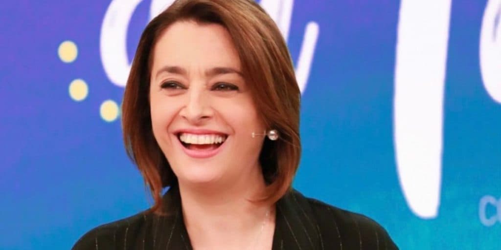 Catia Fonseca deixa o Melhor da Tarde, é derrubada às pressas e voz invade transmissão com comunicado