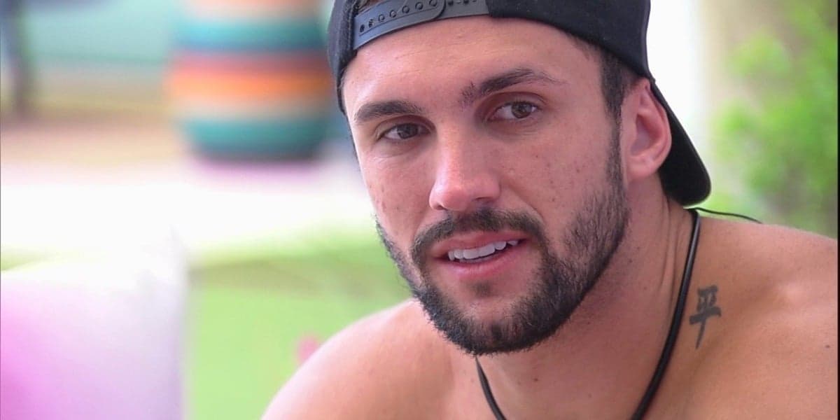 Fiuk, Sarah e Gil analisam comportamento de Carla Diaz e Arthur no BBB 21 (Foto: Reprodução) Fiuk, Sarah e Gil analisam comportamento de Carla Diaz e Arthur no BBB 21 (Foto: Reprodução)