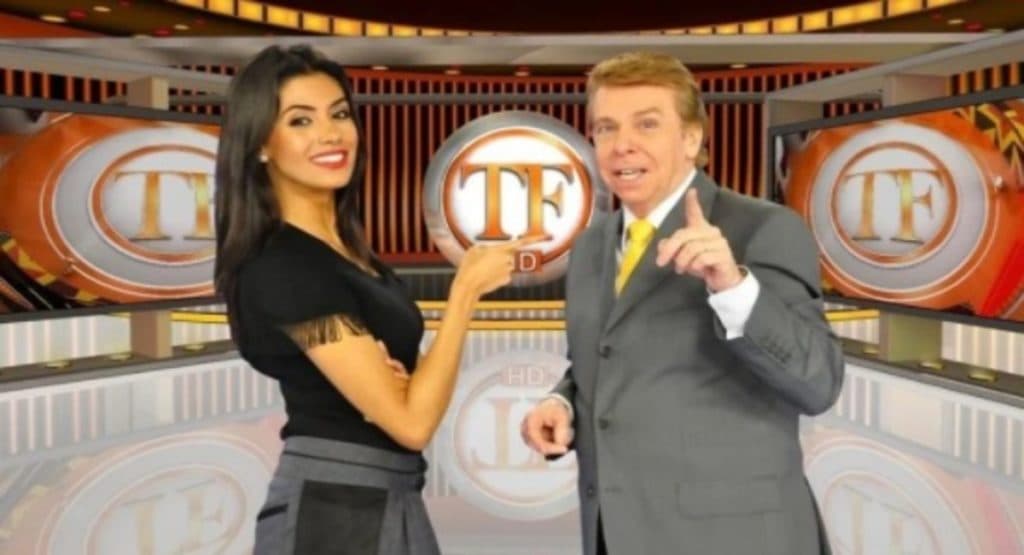 Nelson Rubens e Flávia Noronha são desligados do TV Fama e RedeTV! anuncia substitutos