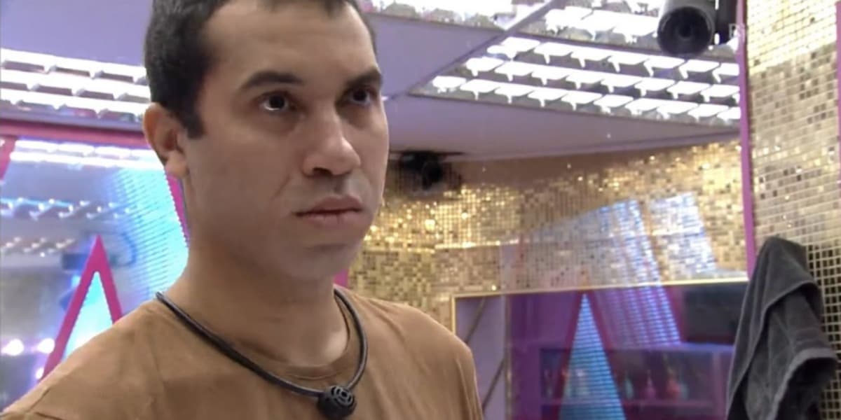 Gilberto após tirar a barba no BBB21 (Foto: Reprodução) Gilberto após tirar a barba no BBB21 (Foto: Reprodução)