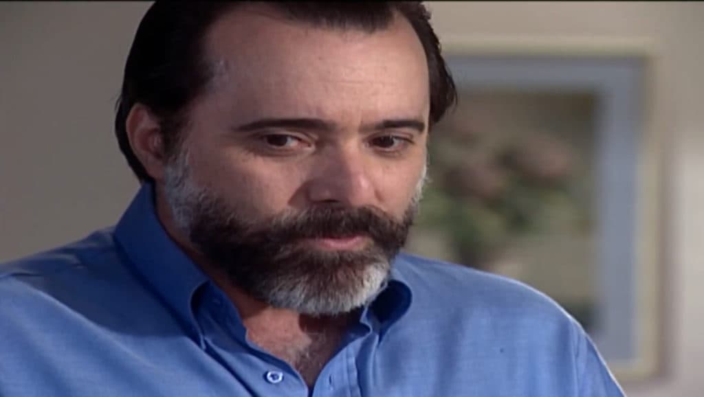 Laços de Família: Miguel repreende Camila após ela revelar remorso com o término entre ele e Helena: “Ninguém tem o direito de julgá-la”