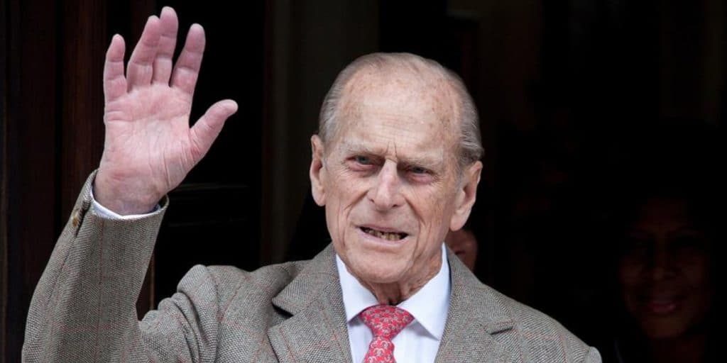 Príncipe Philip, internado há 16 dias, passa por cirurgia no coração e estado é revelado: "Forças"