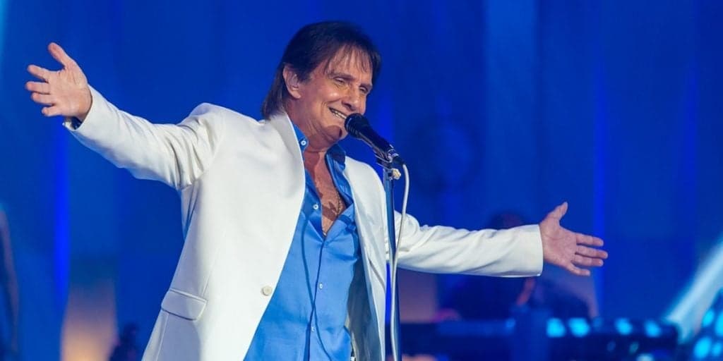 Após briga de décadas, Roberto Carlos vai à Record, emissora faz anúncio oficial e Globo se envolve: “Justiça”