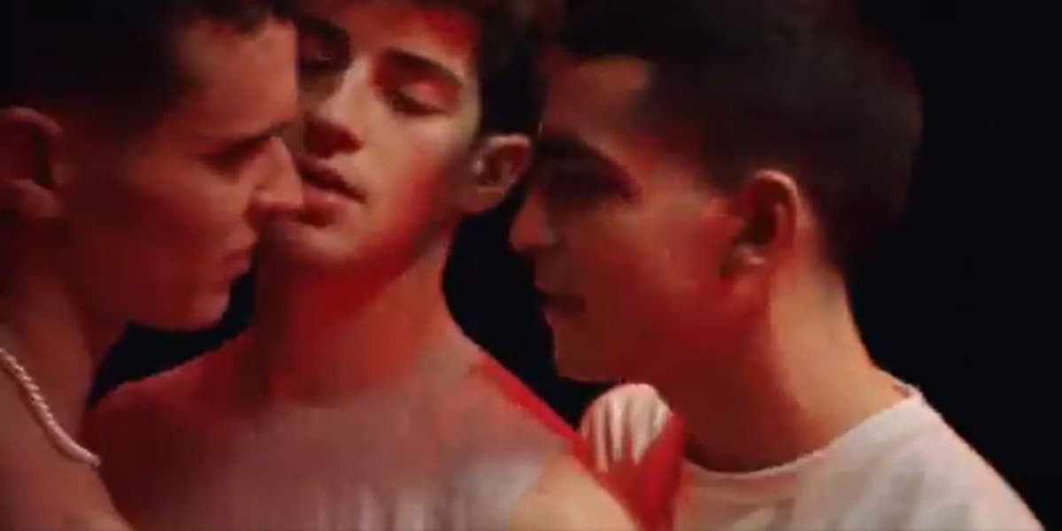Quarta temporada temporada de Elite ganha trailer com trisal gay (Foto: Reprodução) Quarta temporada temporada de Elite ganha trailer com trisal gay (Foto: Reprodução)