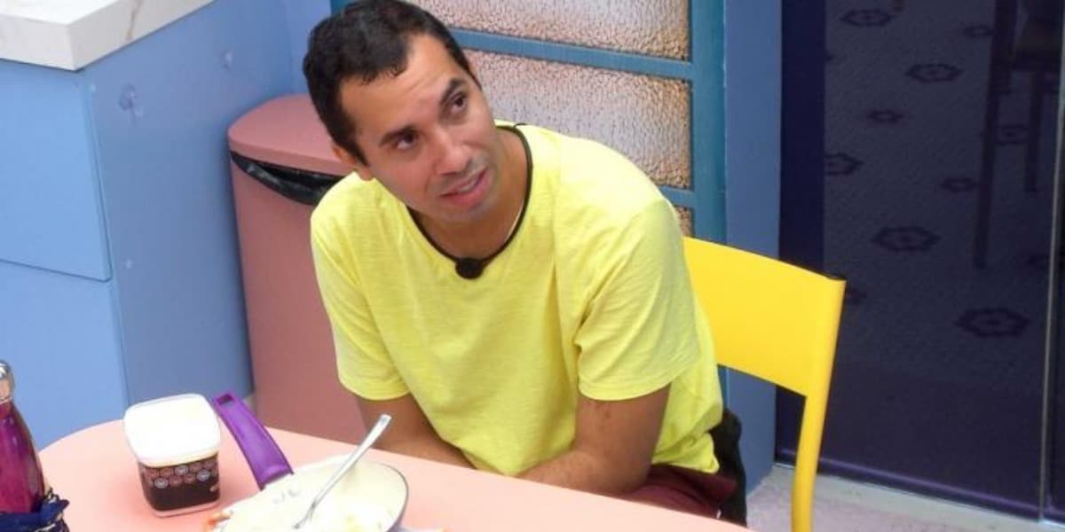 Gilberto se despede do BBB21 (Foto: Reprodução) Gilberto se despede do BBB21 (Foto: Reprodução)