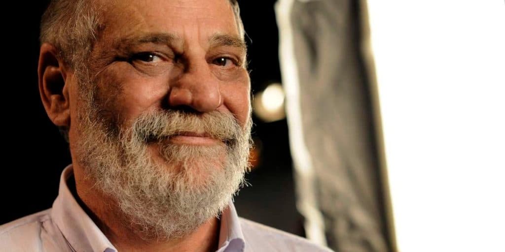 Walther Negrão, autor de Flor do Caribe, é internado às pressas após AVC: "Guerreiro"
