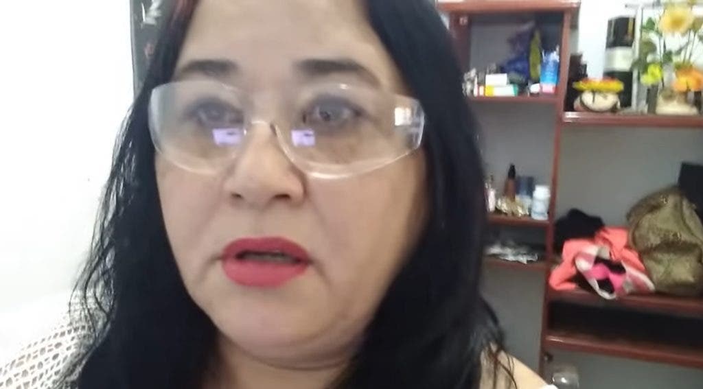 Cleo Loyola se meteu na briga de Zezé e Zilu (Foto: Reprodução/Instagram) Cleo Loyola se meteu na briga de Zezé e Zilu (Foto: Reprodução/Instagram)