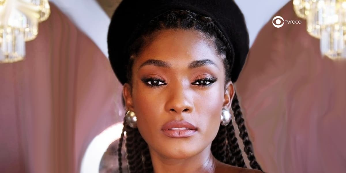 Atriz Erika Januza integrou o elenco de Verdades Secretas 2 (Foto: Montagem/TV Foco/Instagram) Atriz Erika Januza integrou o elenco de Verdades Secretas 2 (Foto: Montagem/TV Foco/Instagram)