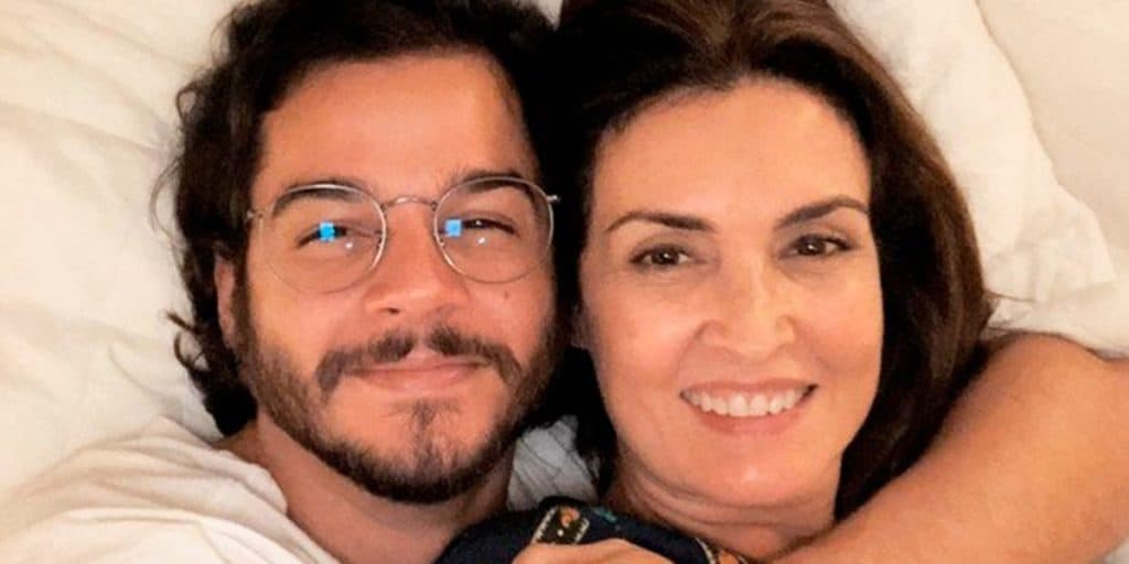 Fátima Bernardes tem gravidez de novinho exposta aos 58 anos e filho mais velho sai de casa às pressas