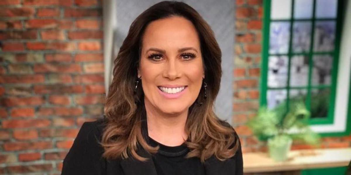 http://tvfoco.uai.com.br/wp-content/uploads/2015/05/Daniela-Mercury.jpg