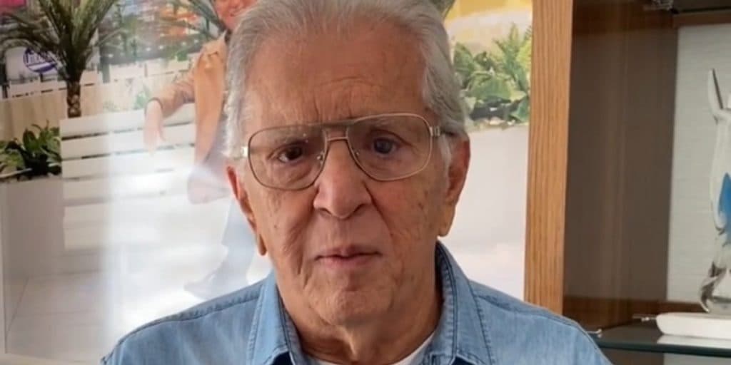 Carlos Alberto de Nóbrega expõe esporro humilhante que levou de Silvio Santos: "Você é um burro!"