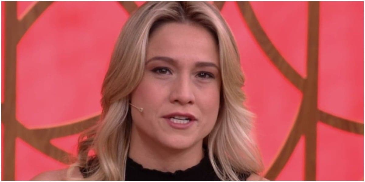 Fernanda Gentil expõe o que vive na Globo e confirma saída: "Não sou de ficar na minha zona de conforto" Fernanda Gentil expõe o que vive na Globo e confirma saída: "Não sou de ficar na minha zona de conforto"